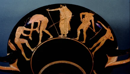 Kylix à figures rouges attiques représentant des athlètes en entraînement